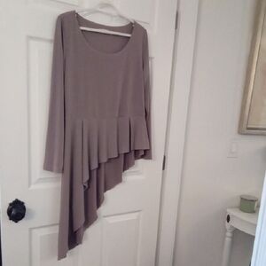 Brian Bailey Women's Asymmetrical Hemline Mocha Tunic Size L